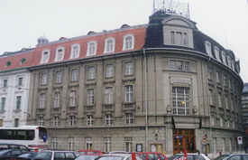 L'Académie de Musique, l'Ambassade de France ... — L’Autriche