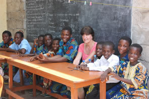 Adidogomey, le foyer des enfants orphelins — Bénin et Togo