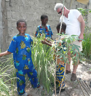 Fiers de nous montrer leur jardin ... — Bénin et Togo