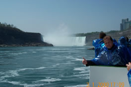 Au Coeur des chutes ... — souvenir du voyage au Canada