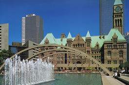 L'ancienne Mairie de Toronto, Eaton Center ... — souvenir du voyage au Canada