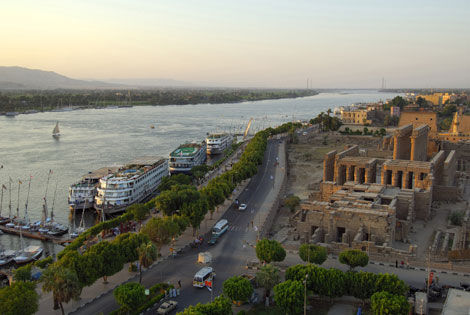 Vers la nécropole de Thèbes — L’Égypte