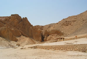 Vers la nécropole de Thèbes — L’Égypte