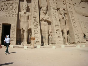 Abou Simbel, un Chef d'Oeuvre de Ramsès II — L’Égypte