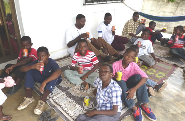 Le déjeuner — Rencontres africaines