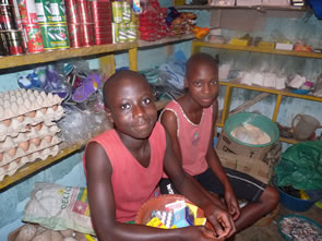 Palabres à Kuma-konda — Rencontres africaines