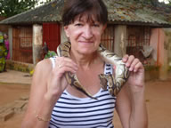 Le temple des pythons consacré au vaudou — Rencontres africaines