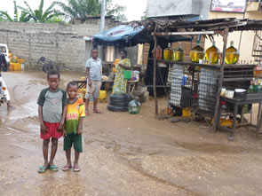 Rencontres au Bénin - Une pause à Agoué — Rencontres africaines