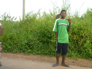 Sur la route - entre Kpalimé et Dzogbégan — Rencontres africaines