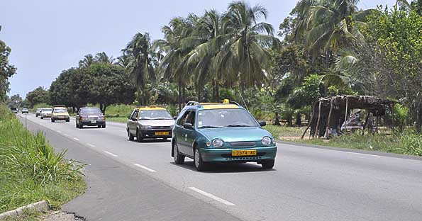 Les taxis-brousse — Sur un air du Togo