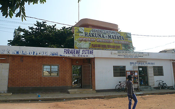 Concert au Centre Culturel "Akuna-Matata" à Lomé — Sur un air du Togo
