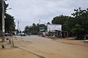 On prend le bus pour Baguida — Sur un air du Togo