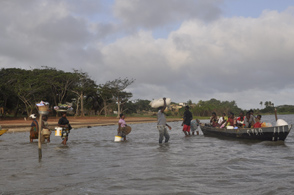 Retour sur le lac — Sur un air du Togo