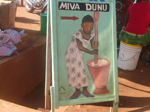 Par les rues de Togoville — Sur un air du Togo