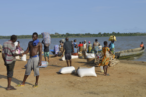 Retour sur le lac — Sur un air du Togo