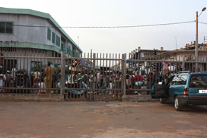 A la cathédrale — Le Togo