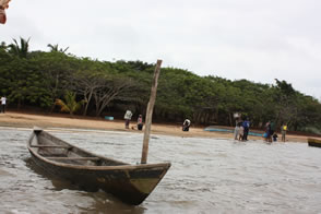 En pirogue pour Togoville — Le Togo