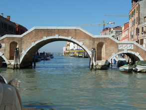 Les ponts vénitiens — Venise