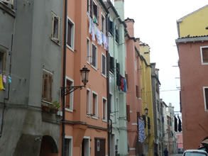 Dans les rues de Chioggia — Venise