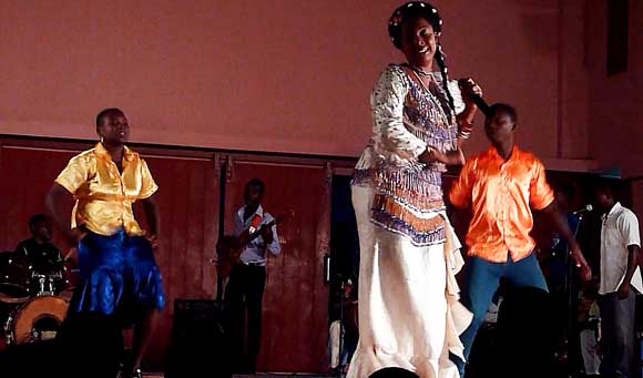 Place à la danse — Vie africaine