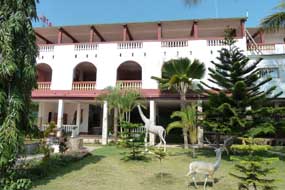 Un hôtel de charme — Vie africaine