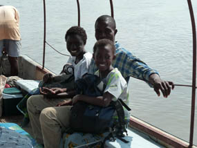 En route pour Hévé, village de pêcheurs — Vie africaine